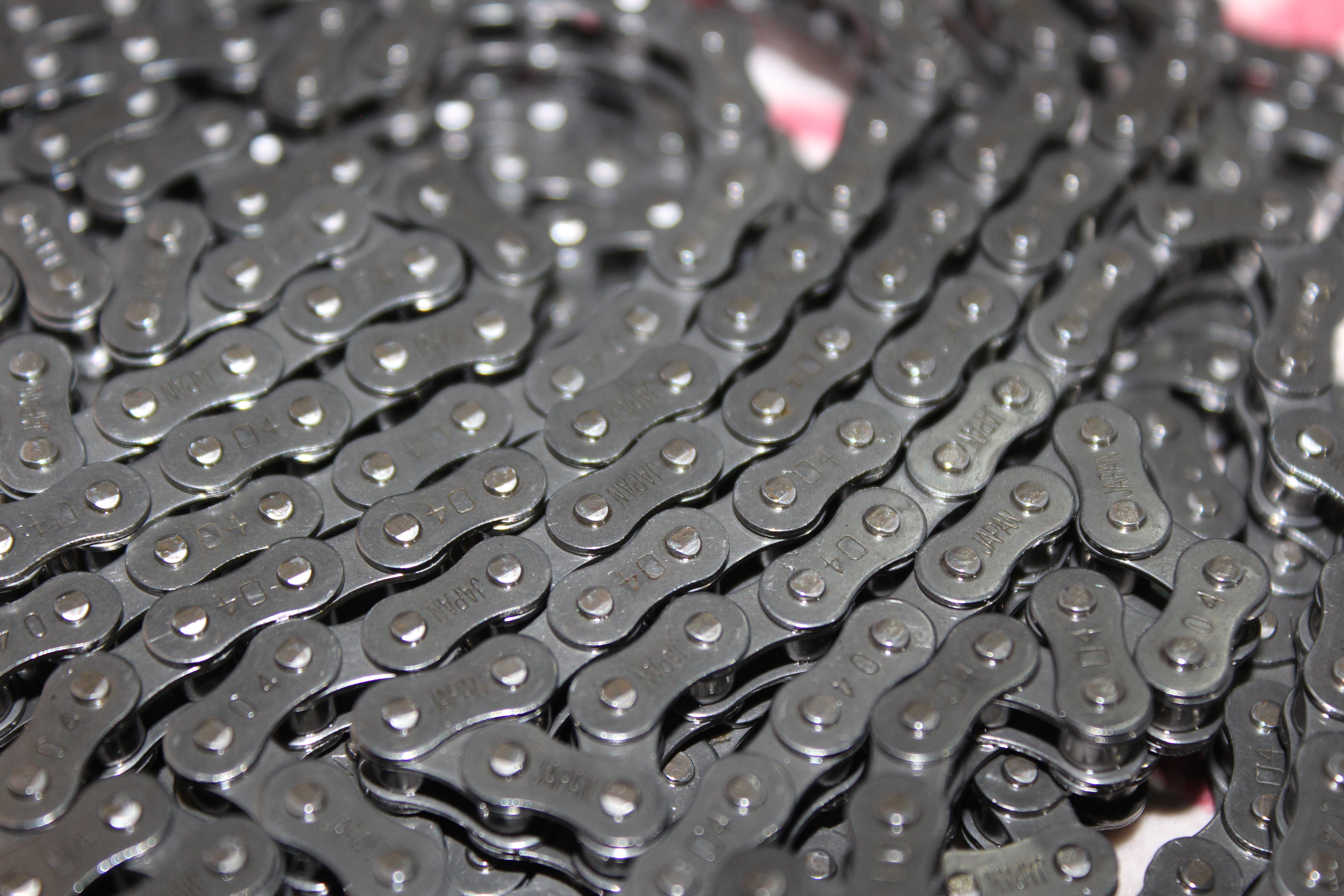 картинка Цепь 04B-1 от магазина «Приводные цепи»