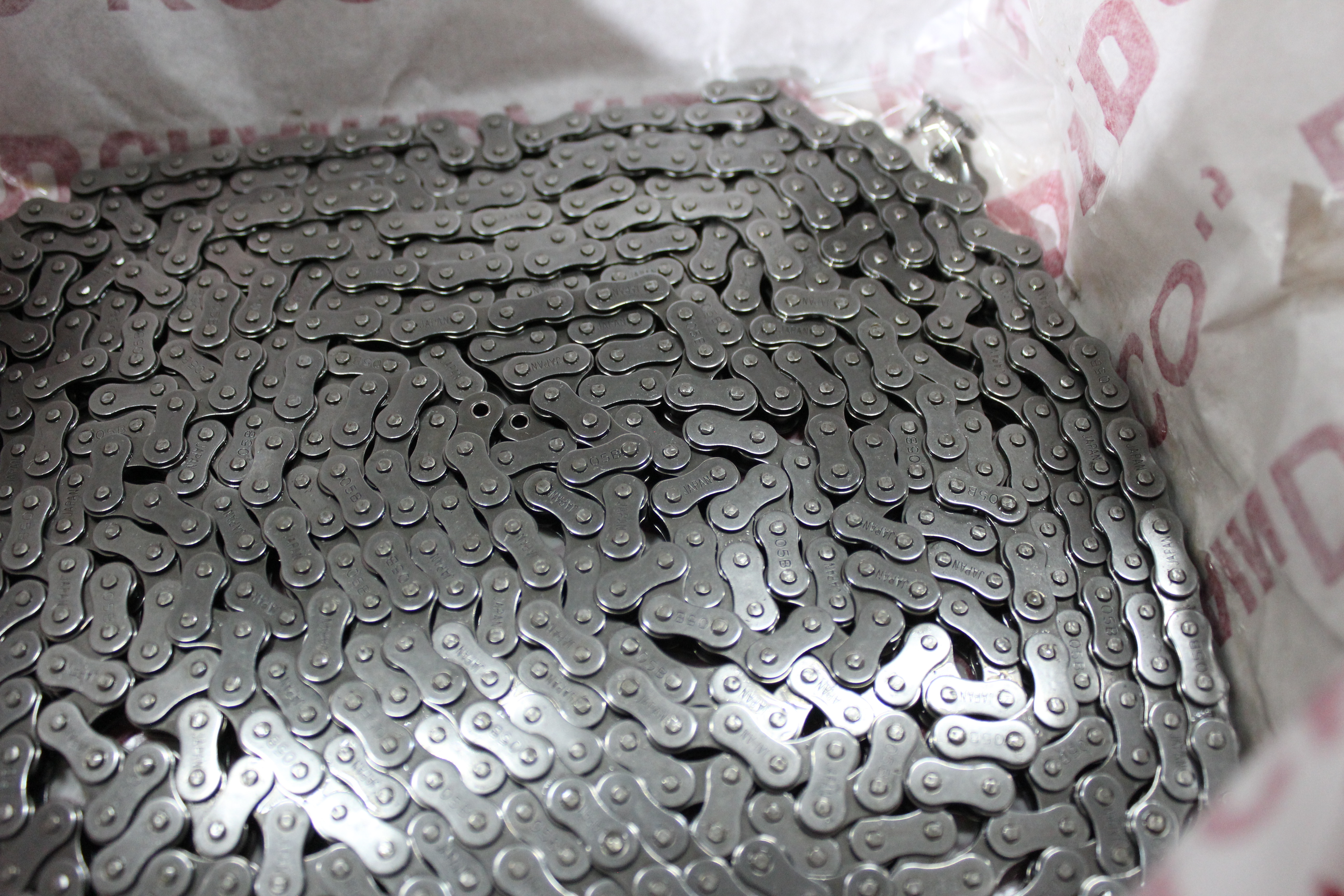 картинка Цепь 05B-1 от магазина «Приводные цепи»